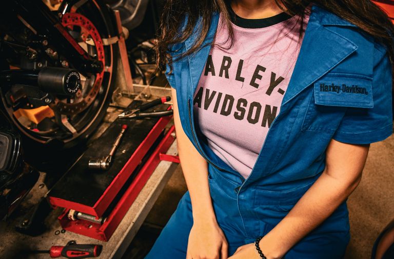 Бути собою — найкращий вибір. А одяг від Harley-Davidson просто підкреслить твою індивідуальність!